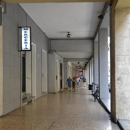 Ur-nest San Felice Apartament Bolonia